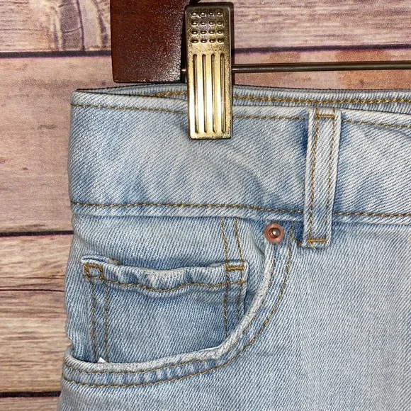 🎈Sale🎈Wild Fable Factory Distressed Denim Skirt - Picture 3 of 6